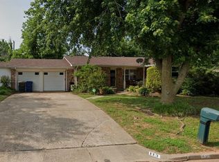 113 Belmont Dr, Chickasha, OK 73018