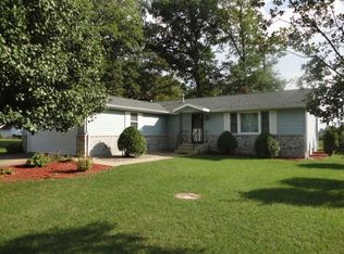 9815 E State Road 8, Knox, IN 46534
