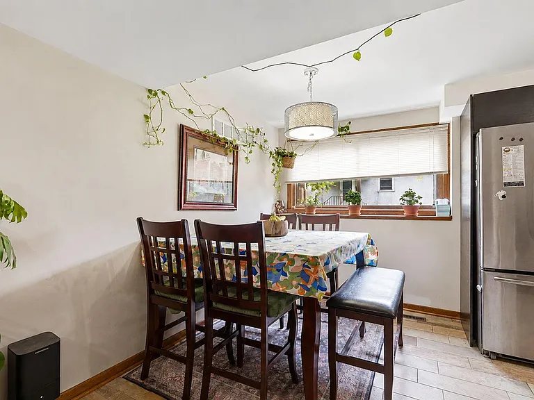 3308 Roosevelt Ct NE — Photo 15