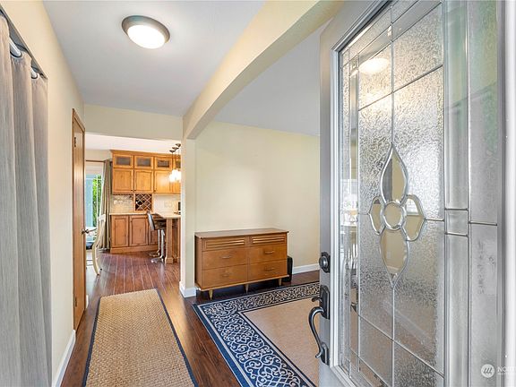 2nd image of 42728 268th Avenue SE