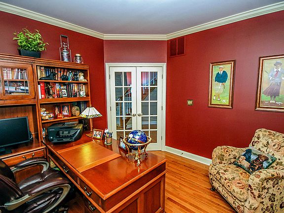 4th image of 7 Penn Elmer Dr