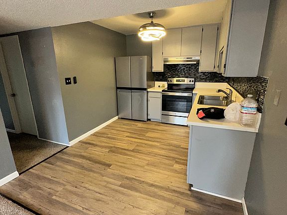 5th image of 11003 Cobblestone Dr