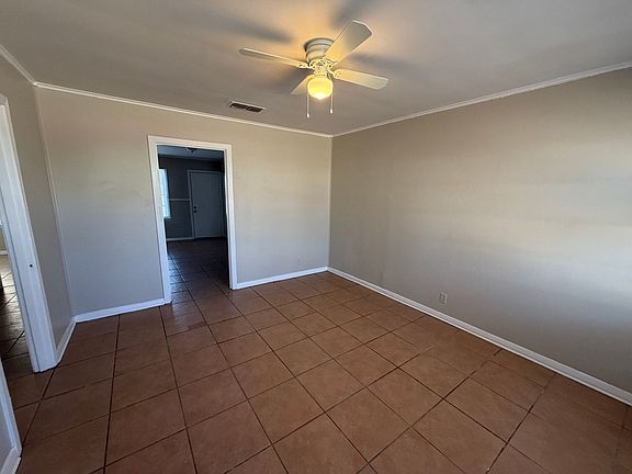4th image of 1346 Shamrock Dr