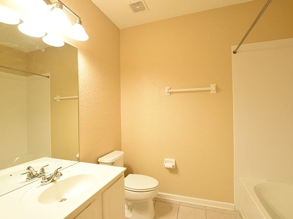 4th image of 647 Allerton Way