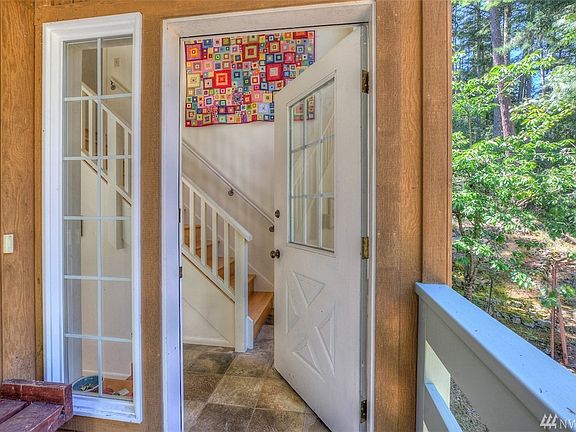 4th image of 75 Forest Ln