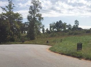 18 Ridgeburg Ct, Greer, SC 29651