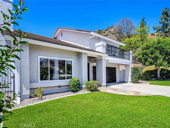 2nd image of 7015 Castle Peak Dr