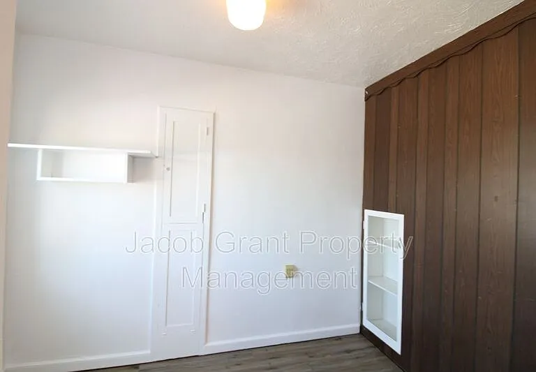 676 Memorial Dr #106 — Photo 5