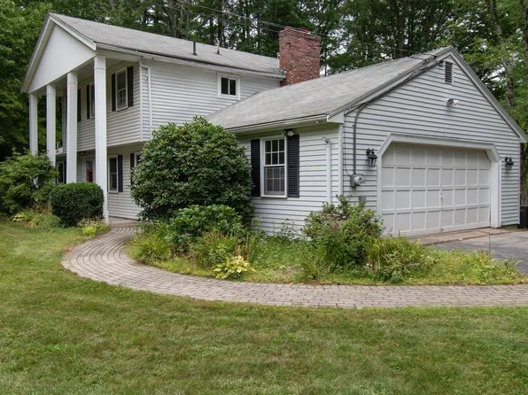 16 Crabapple Ln, Chelmsford, MA 01824