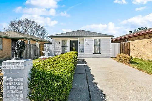 2420 Dubreuil St Photo 1