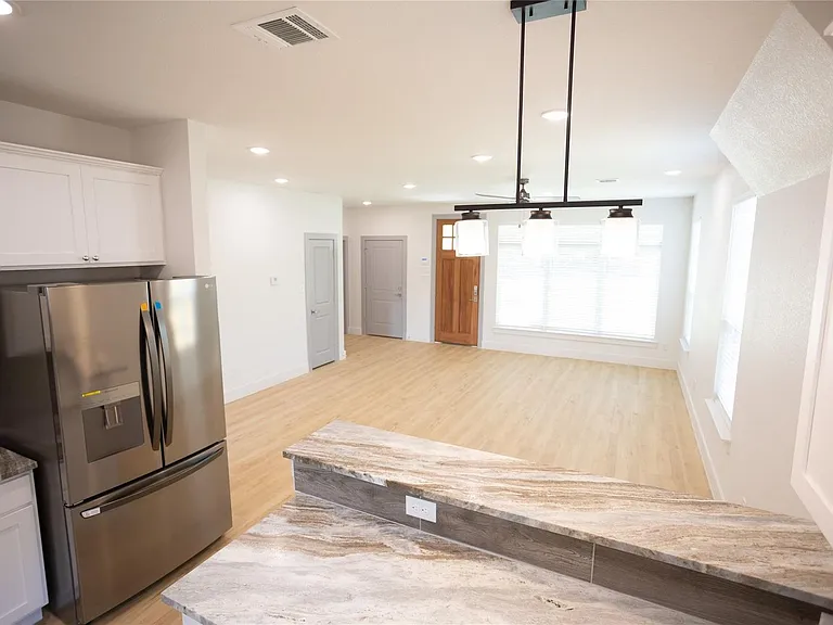 3817 Winfield Ave — Photo 8