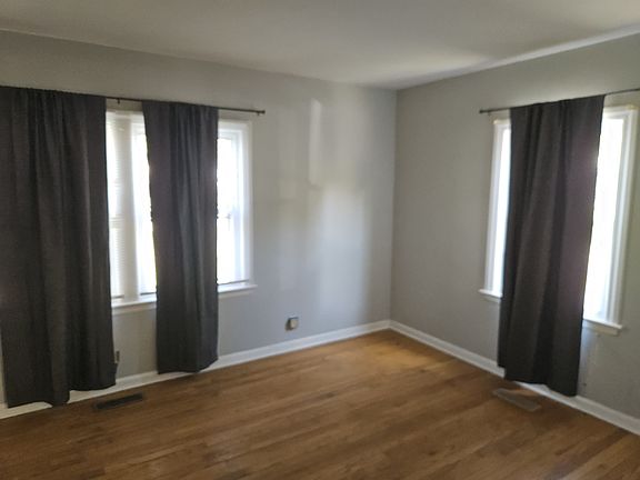 2nd image of 24 Meadow Ln