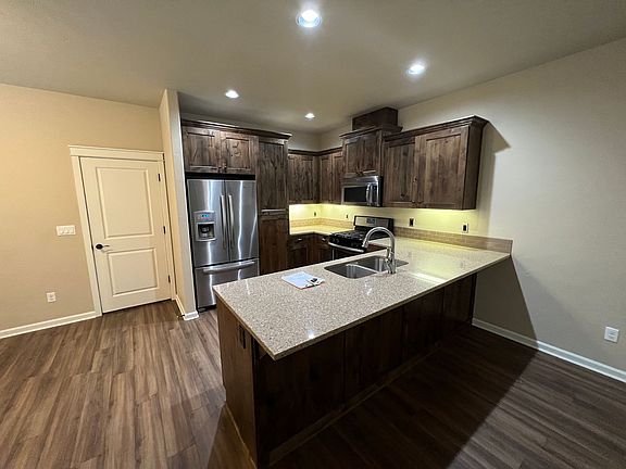 3rd image of 3395 SW 28th St