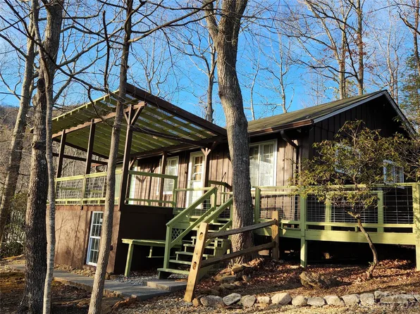 146 Reservoir Rd, Black Mountain, NC 28711