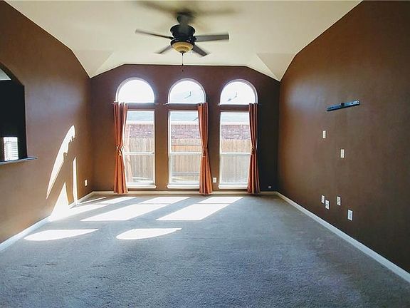 5th image of 107 Kincaid Dr