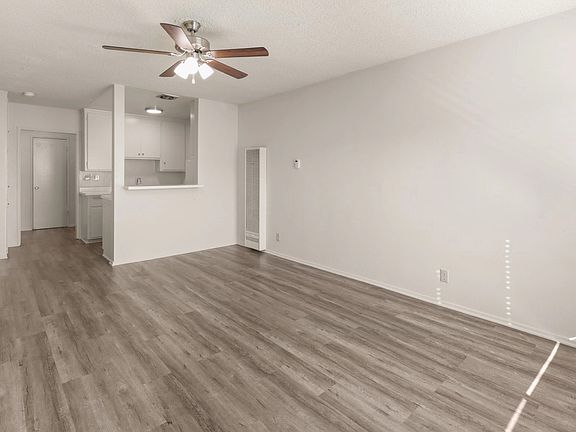 3rd image of 3722 Bagley Ave #26