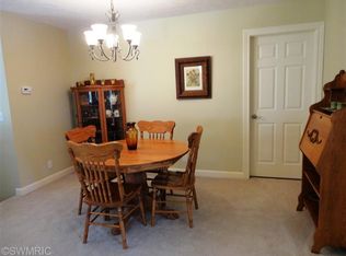 14812 Woodswalk Ct, Spring Lake, MI 49456