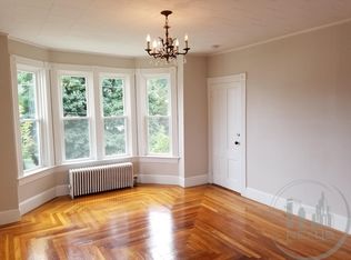 200 Ballou St #1, Woonsocket, RI 02895