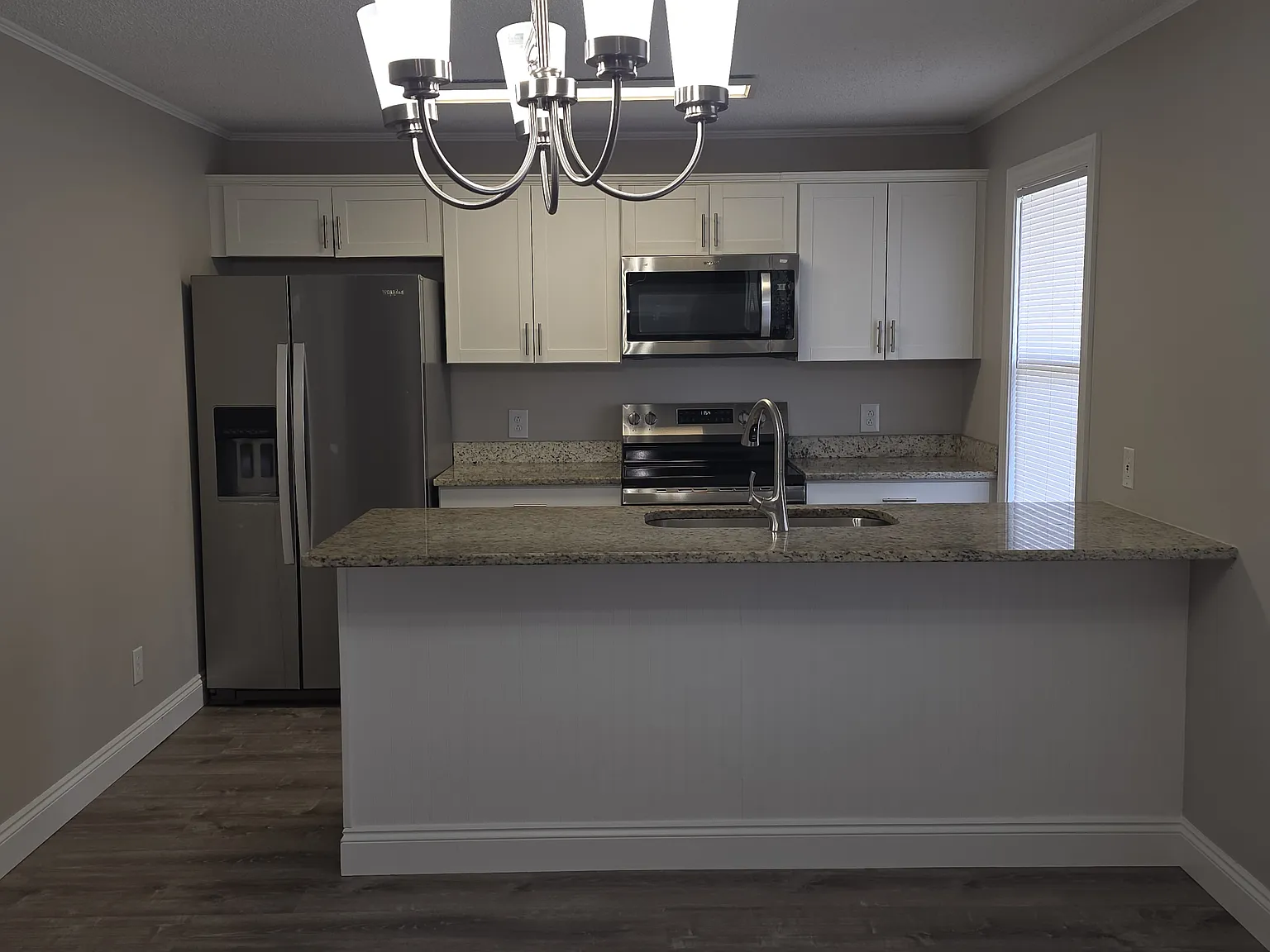 2 bed, 1000 sqft, $1,500 — Photo 2