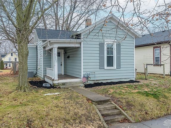 4th image of 232 S 4th St