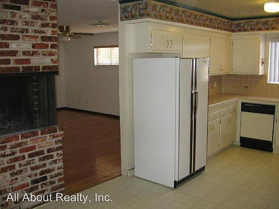 5th image of 6219 Oakcreek Way