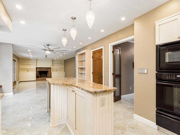5th image of 5691 Chatterfield Dr