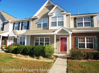 2806 Mayer House Ct, Charlotte, NC 28214