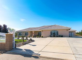 15041 Lilac St, Hesperia, CA 92345