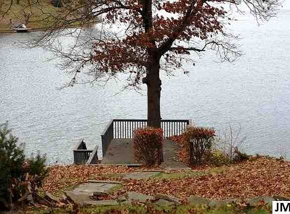 3rd image of 11829 Greenbriar Dr