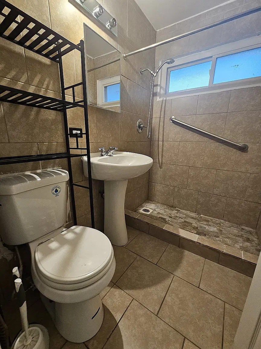 2 bed, 750 sqft, $1,100 — Photo 4