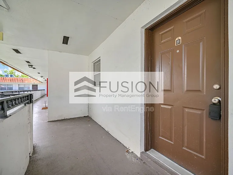 400 NW 65th Ave #220 — Photo 4
