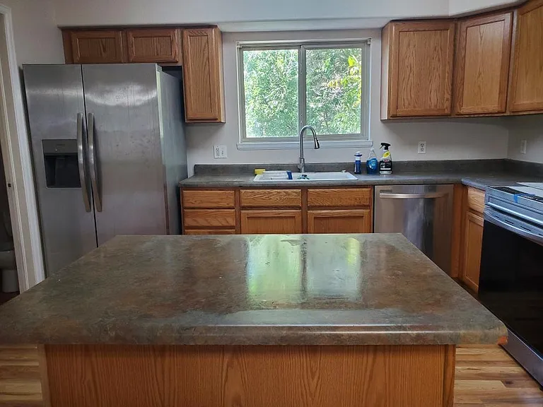 7531 Broadway St — Photo 2