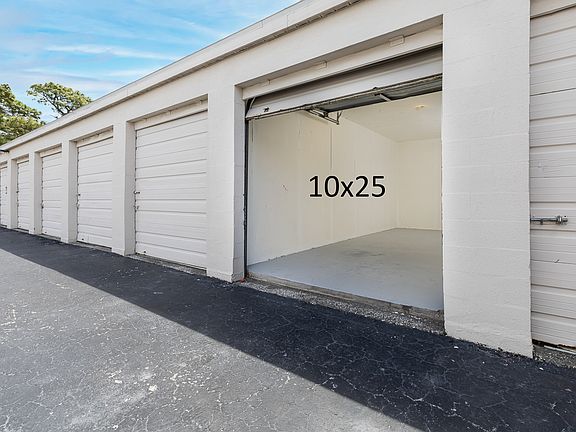 3rd image of 3500 Morris St N #22