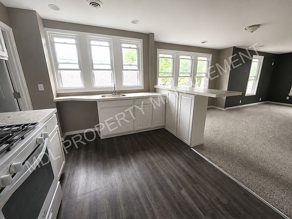 3rd image of 1500 Birney St #B