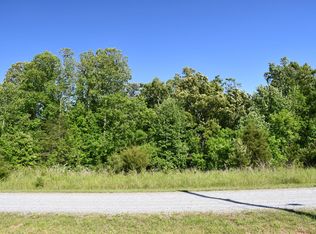 11 Brooks Ln, Glade Hill, VA 24092