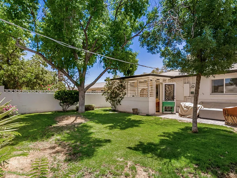 1024 W Georgia Ave — Photo 29