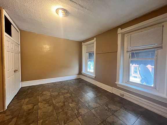 4th image of 517 Cumberland St APT 3
