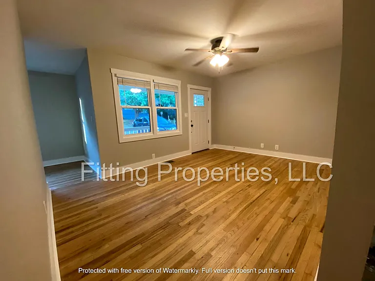 624 Frasier St SE — Photo 12
