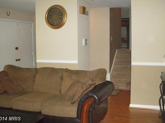 5th image of 317 E Staunton Ave