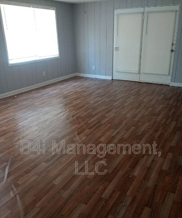 1st image of 6331 Garnet Dr