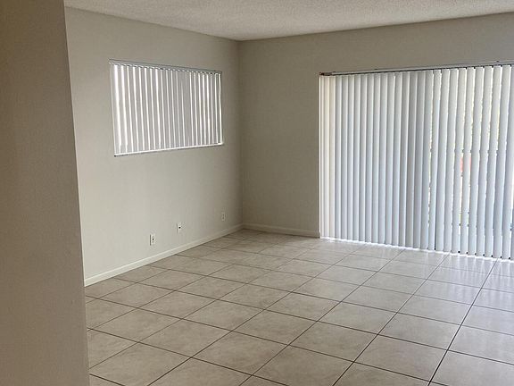 4th image of 1595 N Atlantic Ave APT 201