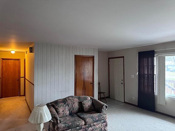 5th image of 7621 Dakota St