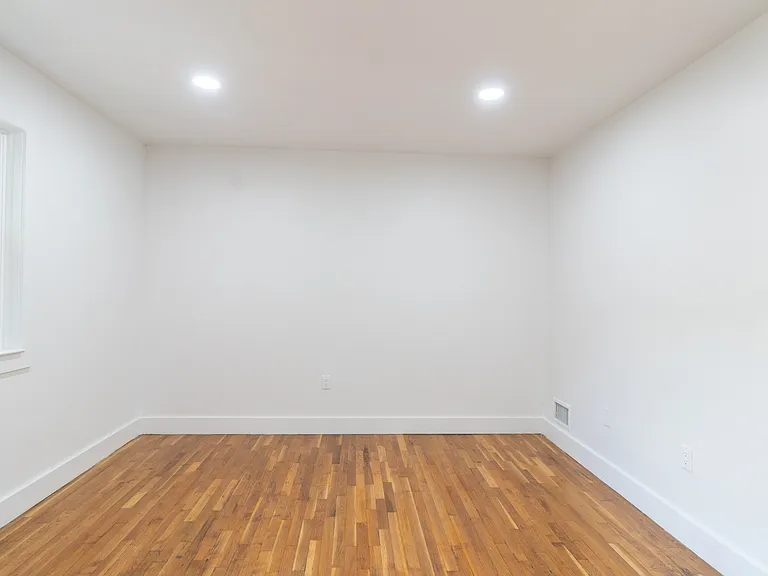 520 Adams Ln #2 — Photo 6