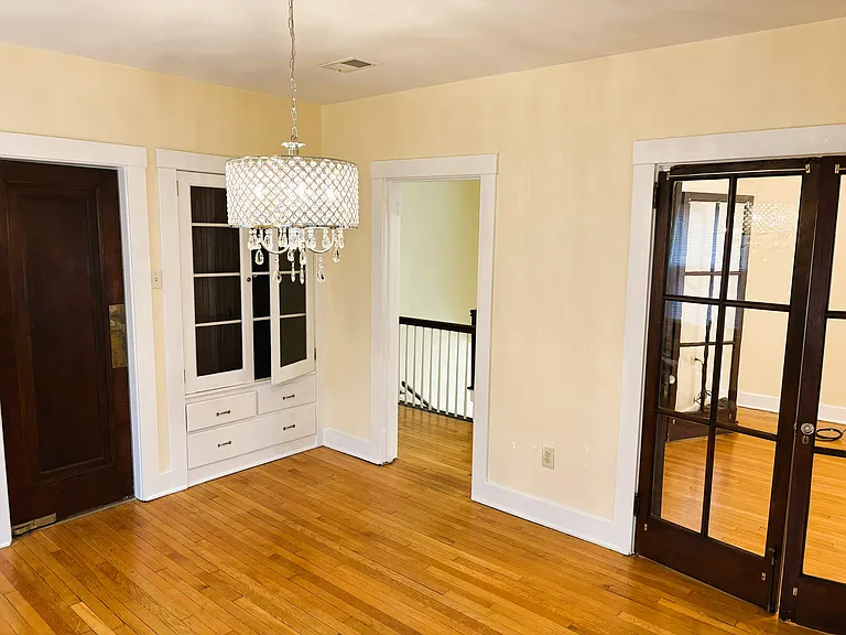 3 S Euclid Ave — Photo 2