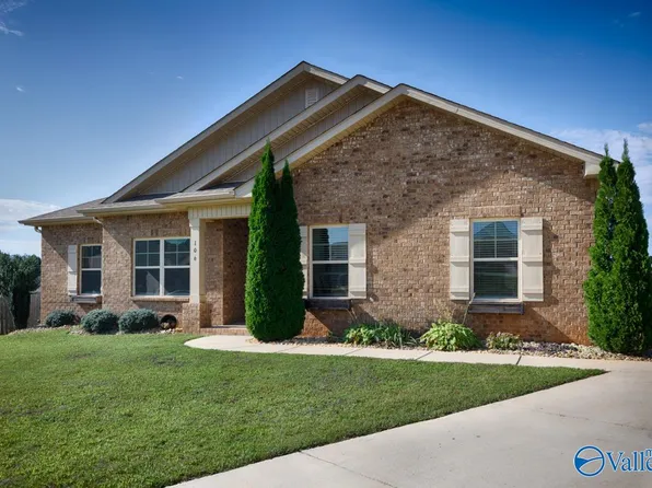 106 School Bell Ln, Huntsville, AL 35811