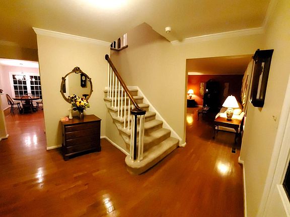 2nd image of 6009 Wheaton Dr