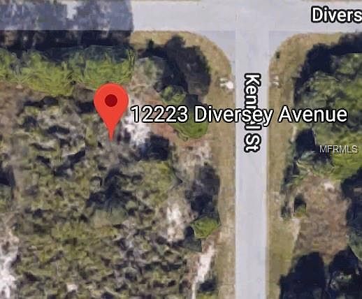 4th image of 12223 Diversey Ave