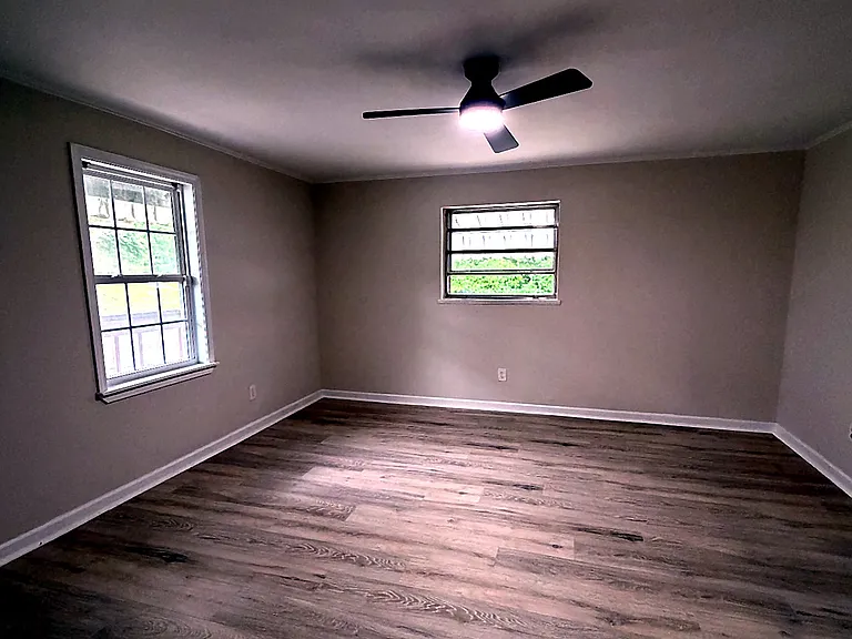 801 Rutledge Dr — Photo 7