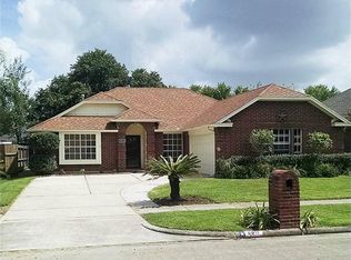 8811 Orchard Ln, La Porte, TX 77571