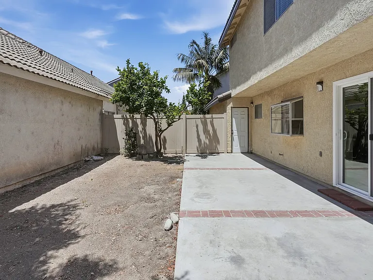 15303 Rancho Polermo Rd — Photo 31
